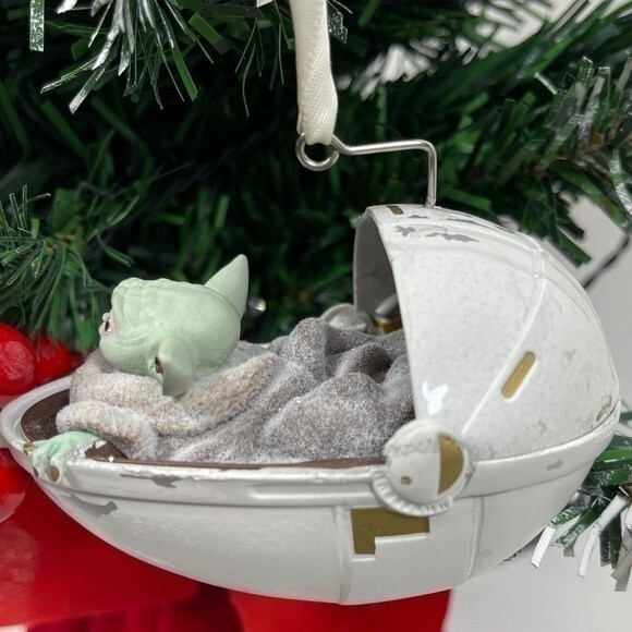 Disney Sketchbook Ornament STAR WARS The Child Mandalorian NEW - Picture 3 of 6